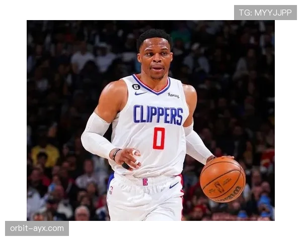 威少又双叒叕穿错袜子了？这穿搭是认真的吗